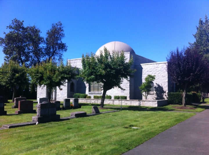 Bikur Cholim Machzikay Hadath Cemetery, 1340 N 115th St, Seattle, WA