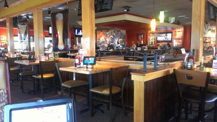 Applebee's Grill + Bar, 1501 NE Douglas St, Lees Summit, MO, Restaurants -  MapQuest