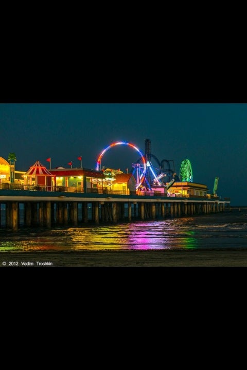 Galveston Island Historic Pleasure Pier, 2501 Seawall Blvd, Galveston ...