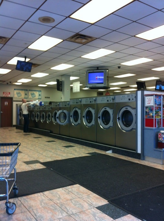 Hermès Just Opened the World's Fanciest Laundromat at CityCenterDC, and You  Have Three Days to Check It Out - Washingtonian