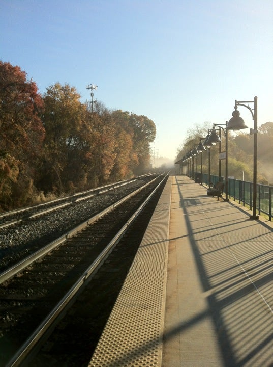 Burke Centre Amtrak/VRE Station, 10399 Premier Ct, Burke, VA, Commuter
