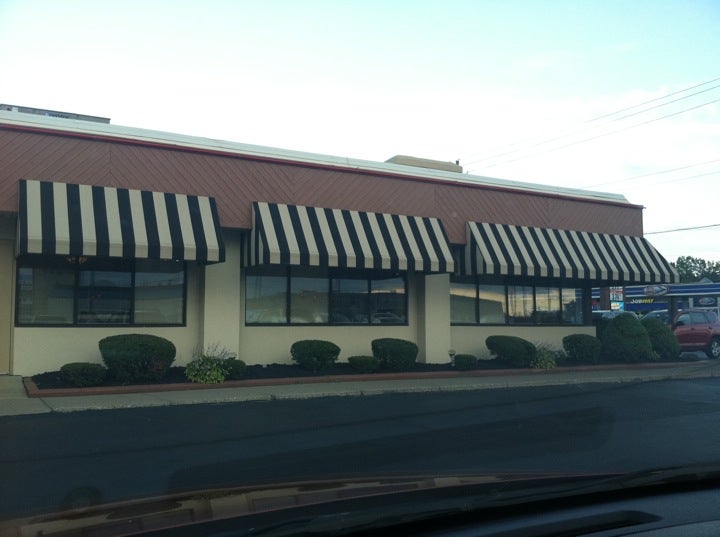 LongHorn Steakhouse, 2015 Walden Ave, Buffalo, NY, Barbecue restaurant -  MapQuest