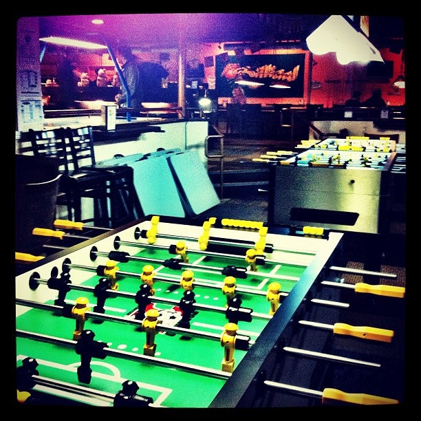 California Billiard Club, 881 E El Camino Real, Mountain View, CA