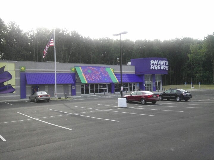 West Salem Fireworks Co., 12475 Congress Rd, West Salem, OH, Fireworks