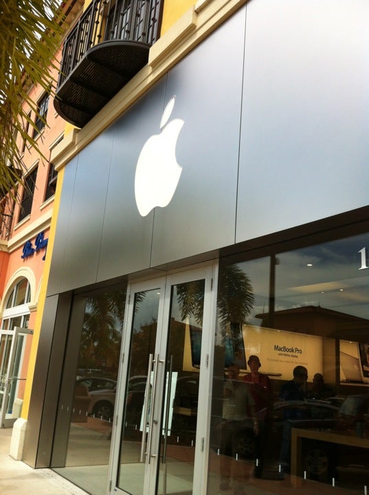 Apple's Coconut Point retail store in Estero, Florida, is temporarily  closed for renovations – Apple World Today