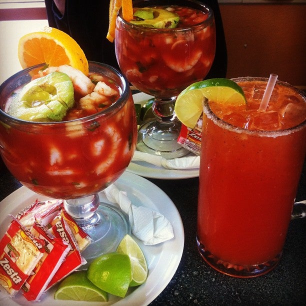 La Sirenita Mexican Restaurant, 7940 Van Nuys Blvd, Los Angeles, CA