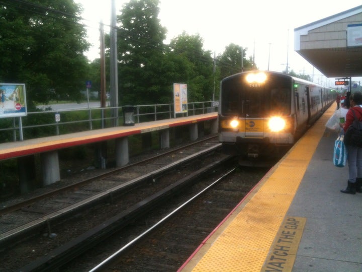 Central islip LIRR, 48 1st Ave, Central Islip, NY, Commuter Rail