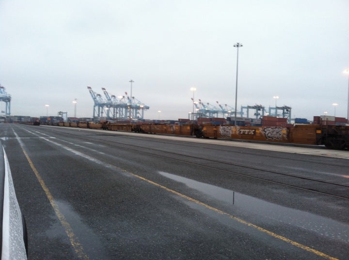 Apm Terminals North America 5080 McLester St Elizabeth NJ