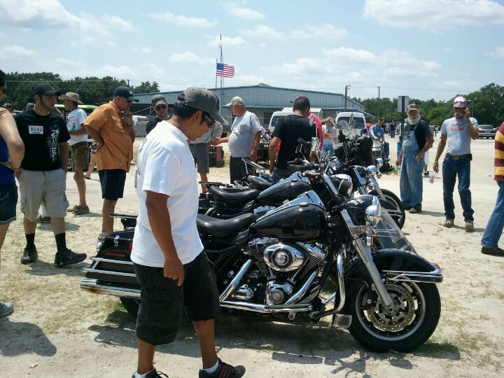 Tampa Machinery Auction Inc, 11720 N US Highway 301, Thonotosassa, FL