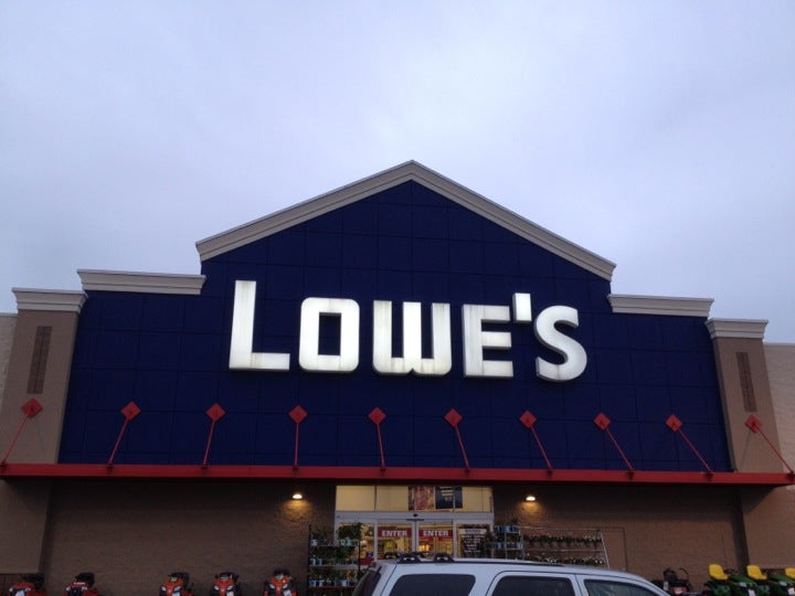 Lowe's Home Improvement, 850 E High St, Carlisle, PA, Construction