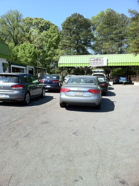 Avril's Car Wash & Detailing Center, 2154 Briarcliff Rd NE