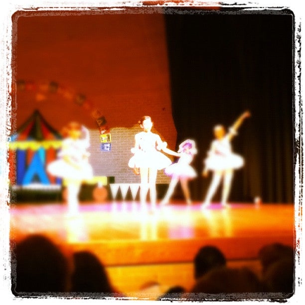 Mitchell High School, 416 Ledger School Rd, Bakersville, NC, Schools