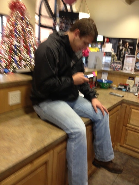 Auto Shine Car Wash & Premium Castrol Lube express, 830 Buckhead Dr