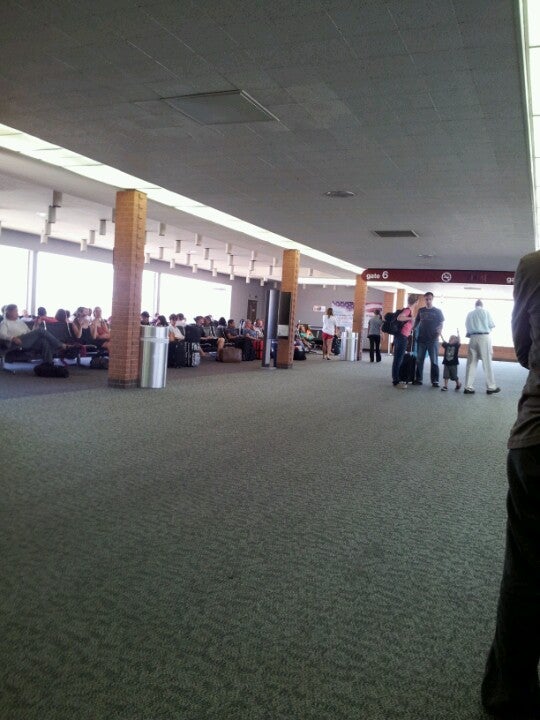 Wichita Dwight D. Eisenhower National Airport, 2277 Eisenhower Airport