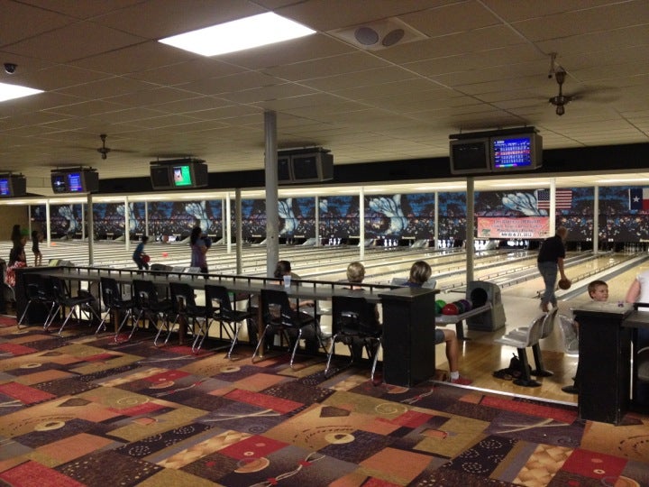 Palace Bowling Lanes 4191 Bellaire Blvd Southside Place Tx Bowling Centers Mapquest 2608