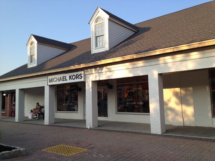 Michael Kors Store  WOODBURY in Central Valley, NY