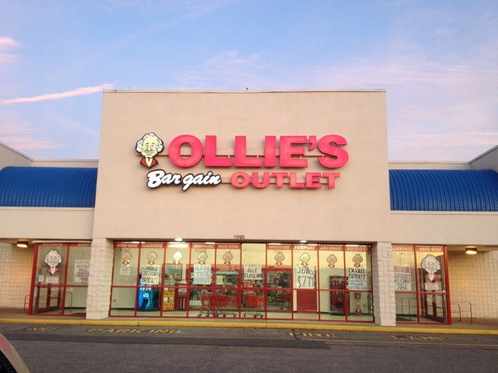 Ollie's Bargain Outlet, 5957 E Virginia Beach Blvd, Norfolk, VA