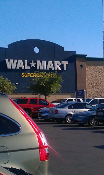 Former Walmart Supercenter in Las Vegas, Nevada [2858 x 946] : r