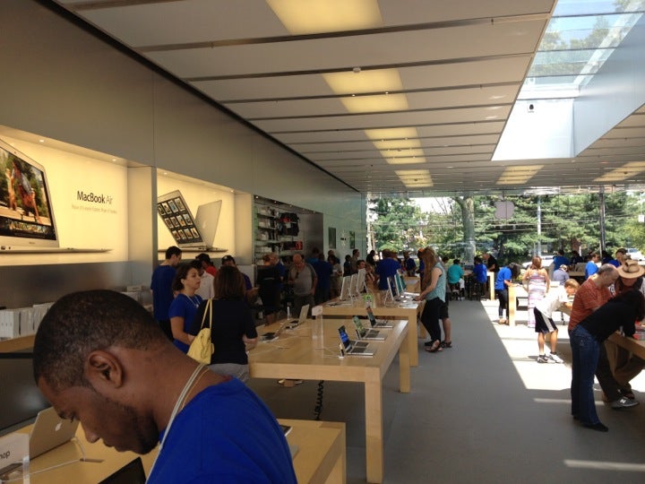 Apple Store, Manhasset, Long Island, New York, The newest A…