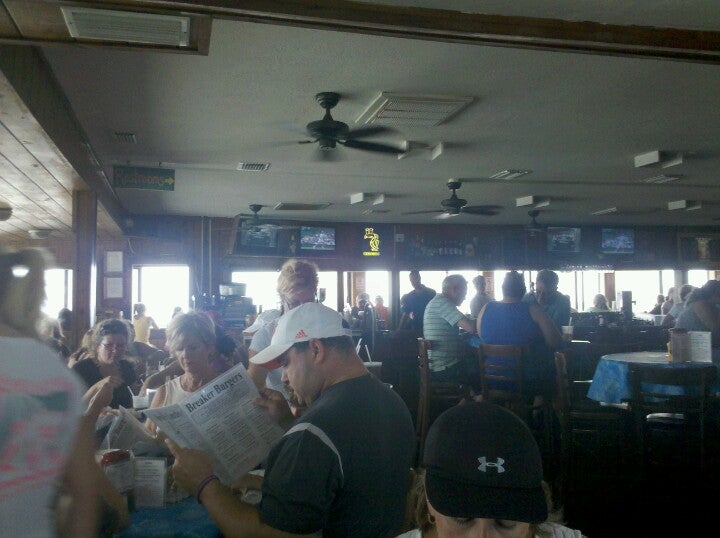 The Breakers, 518 Flagler Ave, New Smyrna Beach, FL, Family restaurants