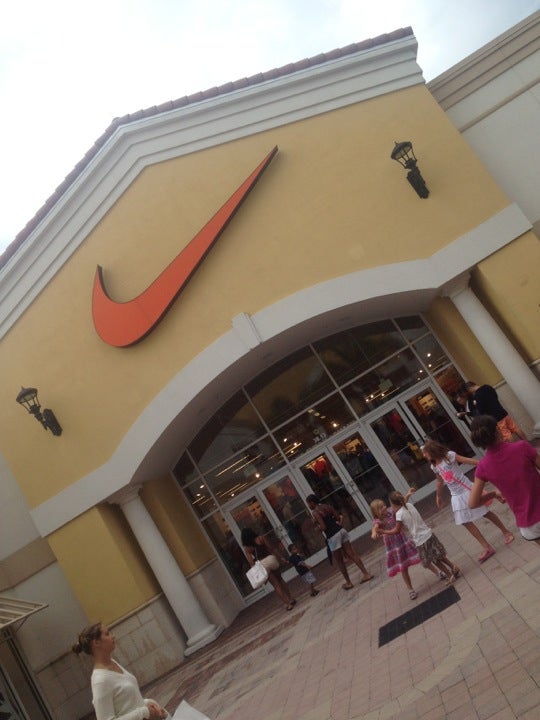 Nike Factory Store, 4977 International Drive, 3B-13, Orlando, FL, Shoe Stores