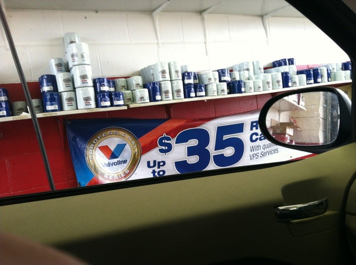 Fast Eddies Oil Change, 900 E Broomfield St, Mount Pleasant, MI, Car