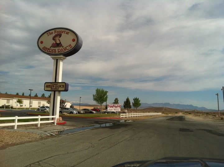 Sports Bar And Restaurant At Sheris Ranch 10551 Homestead Rd Pahrump Nv Hotels And Motels 2190