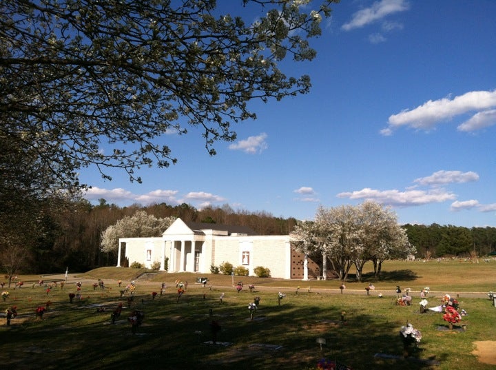 Lafayette Memorial Park & Mausoleum, 2301 Ramsey St, Fayetteville, NC