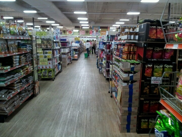 Super 1 Mart Hannam Chain, 5301 Beach Blvd, Buena Park, CA, Grocery