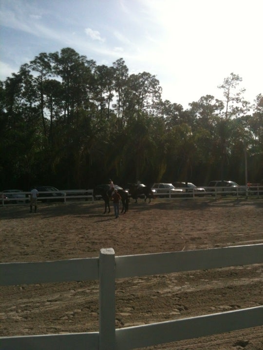 Bobbin Hollow Equestrian Center, 3375 Vanderbilt Beach Rd, Naples, FL