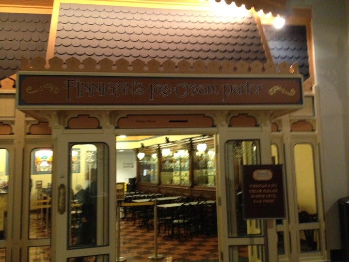 FINNIGAN'S ICE CREAM PARLOR - CLOSED - 17 Photos & 11 Reviews