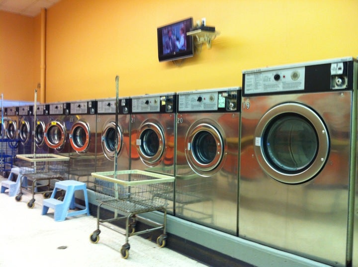 Port Jefferson Station Laundromat, 5030 Nesconset Hwy, Brookhaven, Town
