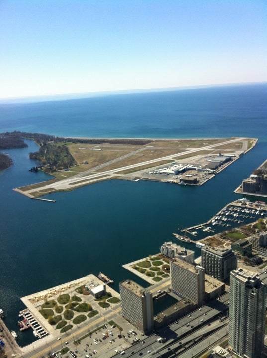 Billy Toronto City Airport (YTZ), 2 Eireann Quay, Toronto, ON