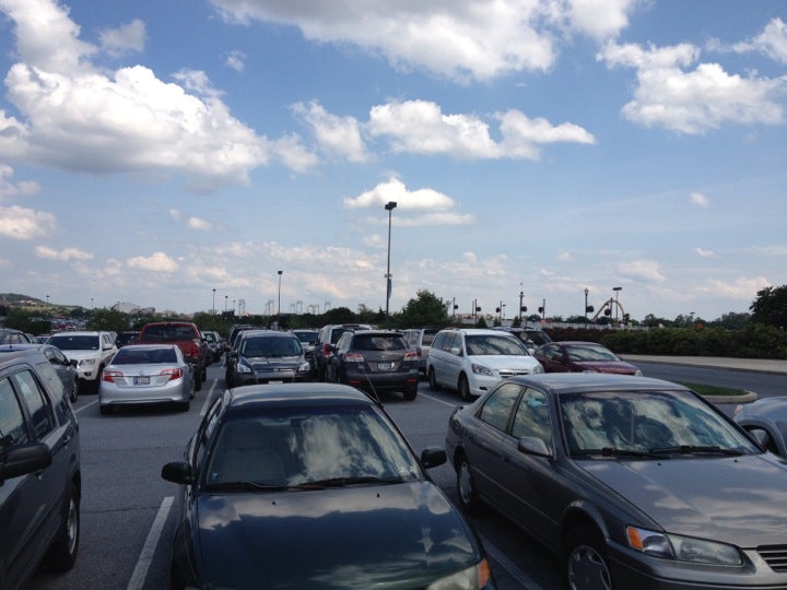 Hersheypark Parking Lot, 100 W Hersheypark Dr, Hershey, PA, Parking