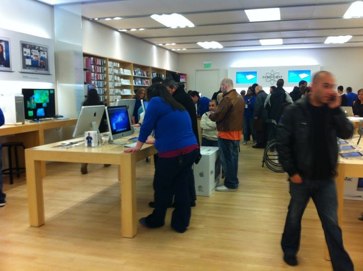 Walt Whitman - Apple Store - Apple