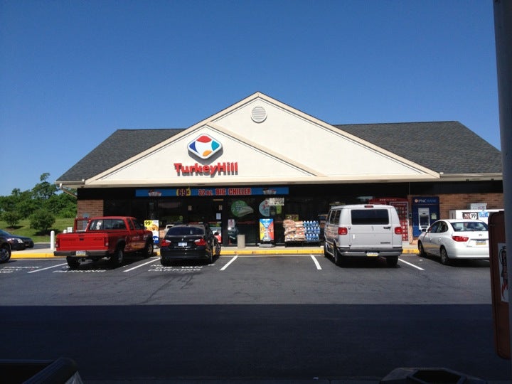Turkey Hill Minit Market, 2015 Dodson Ct, Harrisburg, PA, Gas Stations
