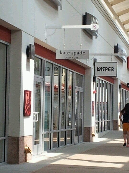 Kate Spade, 1 Premium Outlet Blvd, Tinton Falls, NJ, Clothing Retail -  MapQuest