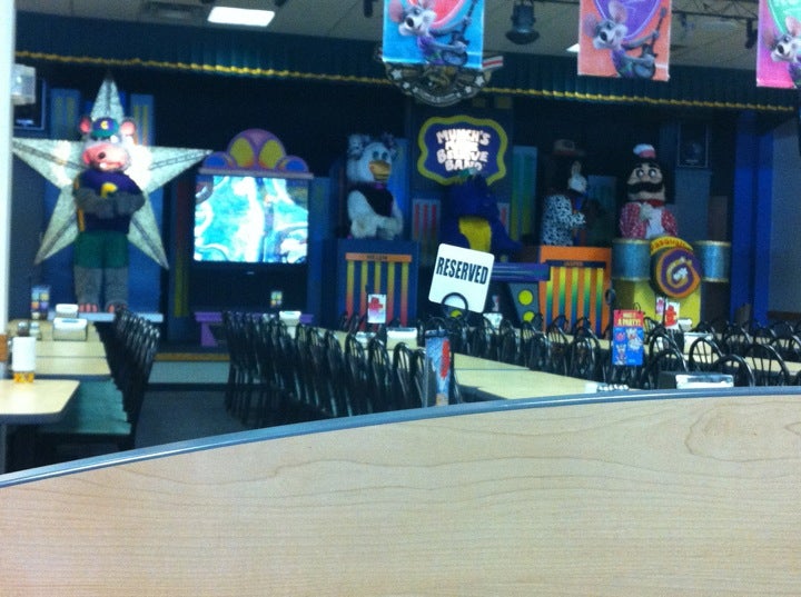 Chuck E. Cheese, 8515 Pines Blvd., Pembroke Pines, FL, Foods Carry Out