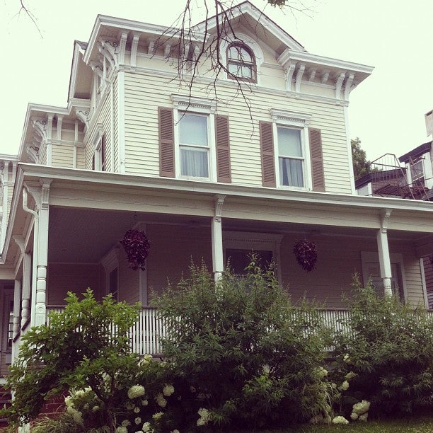 Mikell's Big House B&B, 405 4th Ave, Asbury Park, NJ, Bed & Breakfasts