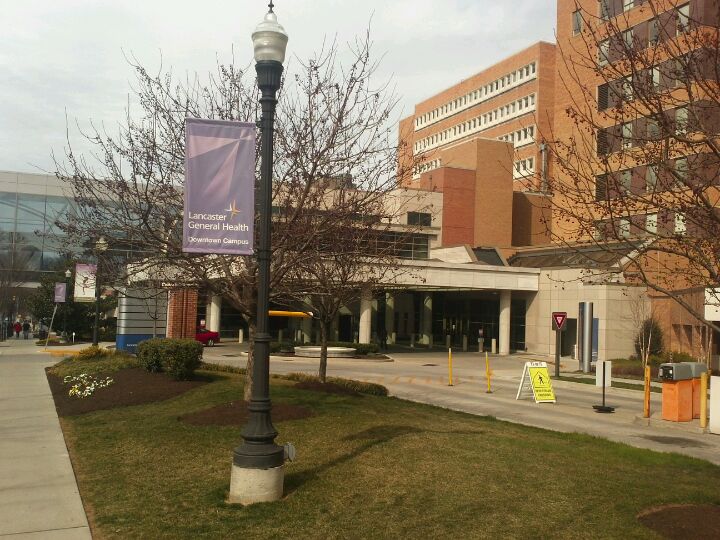Lancaster General Hospital, 555 N Duke St, Lancaster, PA, Parking