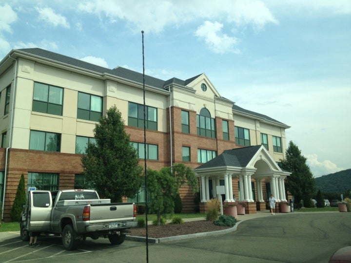 Arnot Ogden Medical Center, 100 John Roemmelt Dr, Horseheads, Town of