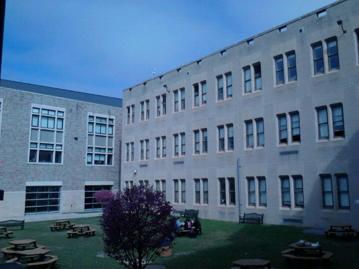 Pelham Memorial High School, 575 Colonial Ave, Pelham, NY, Schools