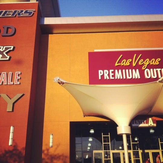 Las Vegas South Premium Outlets, 7400 Las Vegas Blvd S, Las Vegas, NV,  Shopping Centers & Malls - Outlet Center - MapQuest