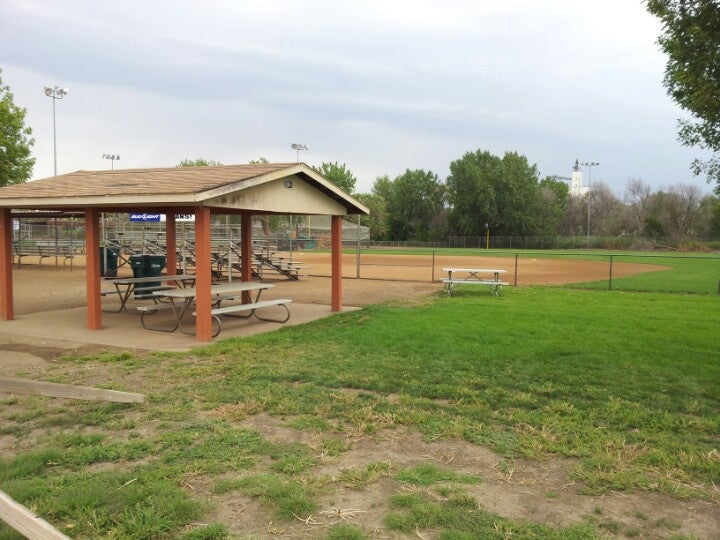Oahe Softball Complex, S Buchanon, Pierre, SD MapQuest