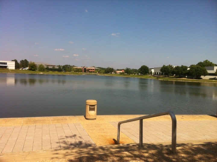 Mirror Lake Plaza, 2829 Lakeland Dr, Flowood, MS, Outdoor Sports MapQuest