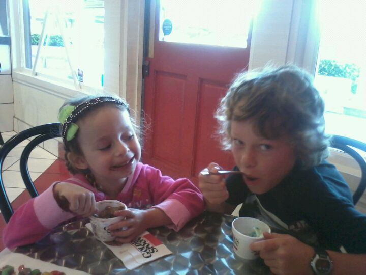 Golden Spoon Frozen Yogurt Oceanside & Escondido, 4160 Oceanside Blvd