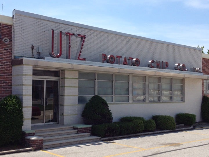 Utz Factory Outlet, 113 Clearview Rd, Hanover, PA, Grocery Stores