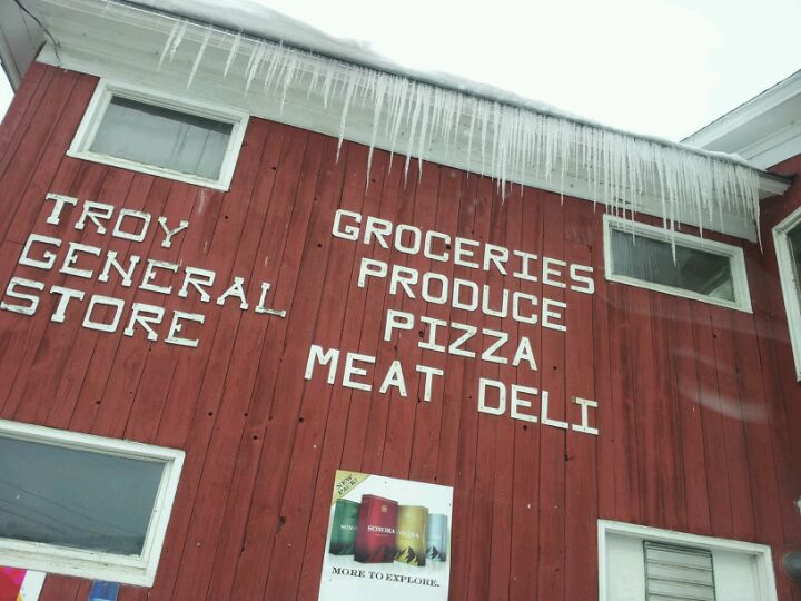Troy General Store, 6740 VT Route 100, North Troy, VT, Convenience