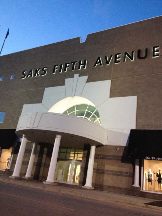 Saks Fifth Avenue - Loja de Departamentos em Indianapolis