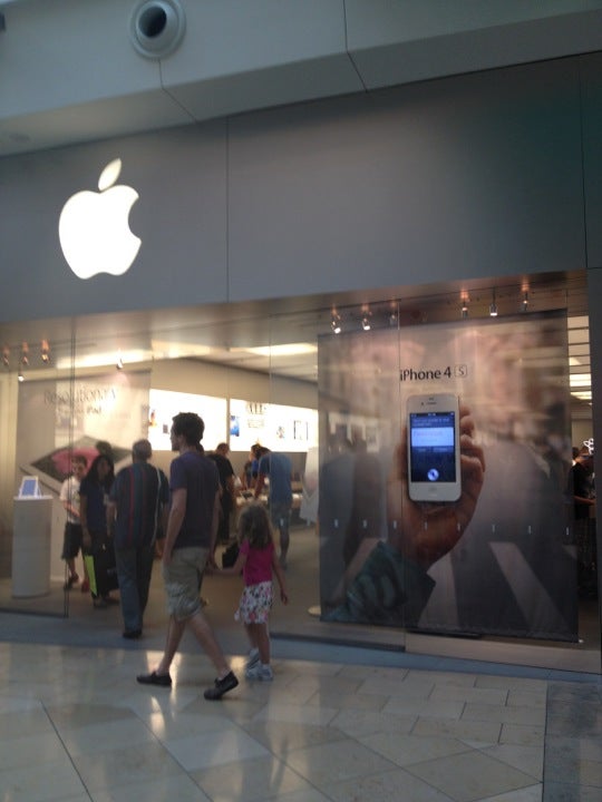 The Branan Blog: Apple Store at Millenia Mall in Orlando